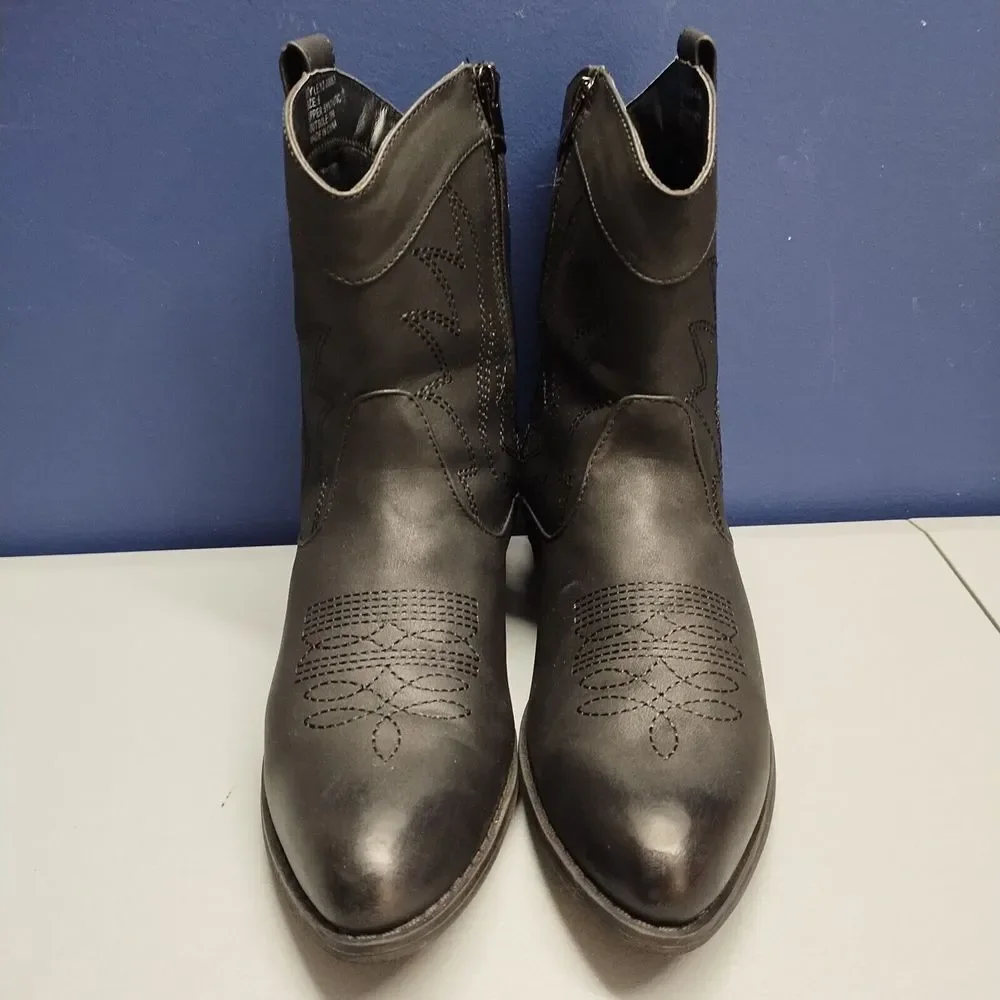PEPPEP Western Ankle Boots‎ Womens Size 8 Black Leather Side Zipper Block Heel
